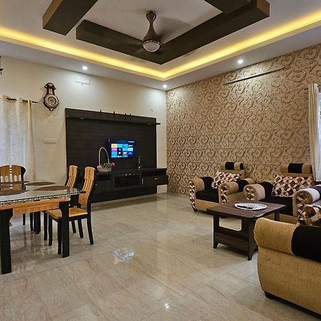Shi'S Vilva - The Bungalow In Coimbatore - Near Airport, Kmch, Codesia Dış mekan fotoğraf