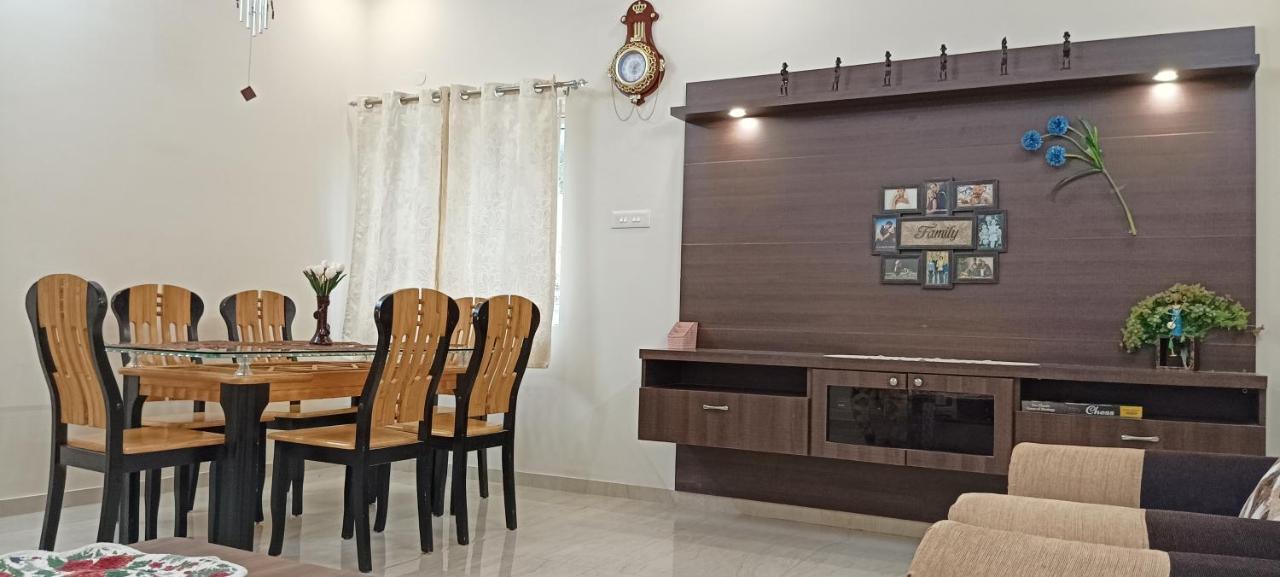 Shi'S Vilva - The Bungalow In Coimbatore - Near Airport, Kmch, Codesia Dış mekan fotoğraf