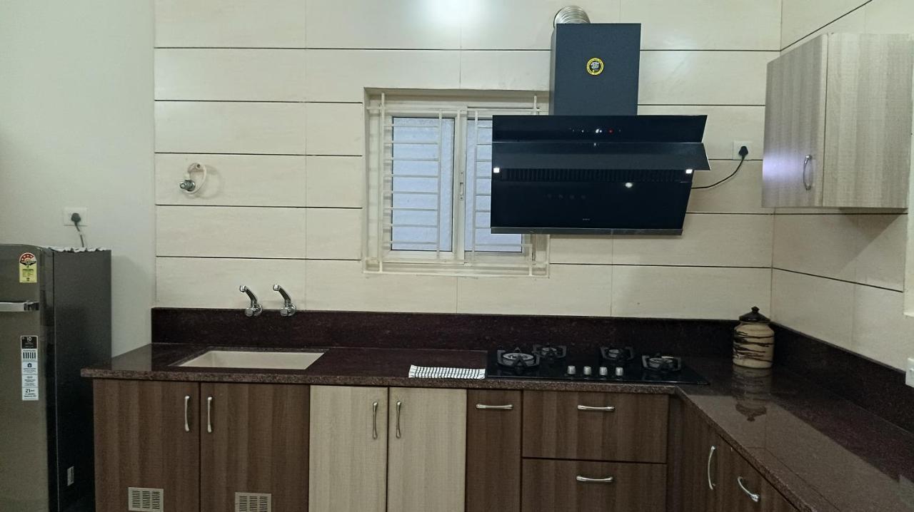 Shi'S Vilva - The Bungalow In Coimbatore - Near Airport, Kmch, Codesia Dış mekan fotoğraf